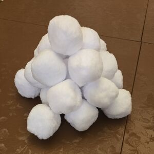 SNOWBALLS - Set Of 25 Plush Snowballs